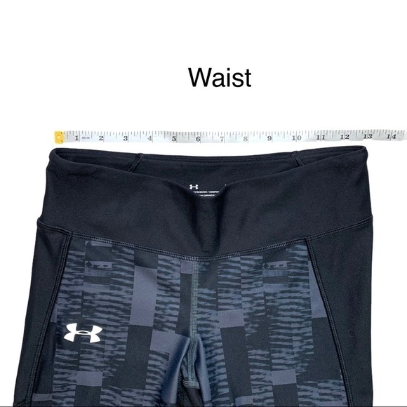 Under Armor Heat Gear Compression Cropped Legging - Picture 12 of 17
